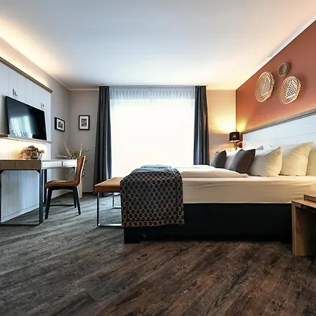 Christinenhof & - Wellnesshotel Am Rande Des Spreewalds Tauer
