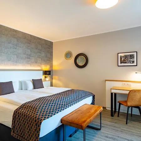 Christinenhof & - Wellnesshotel Am Rande Des Spreewalds Tauer